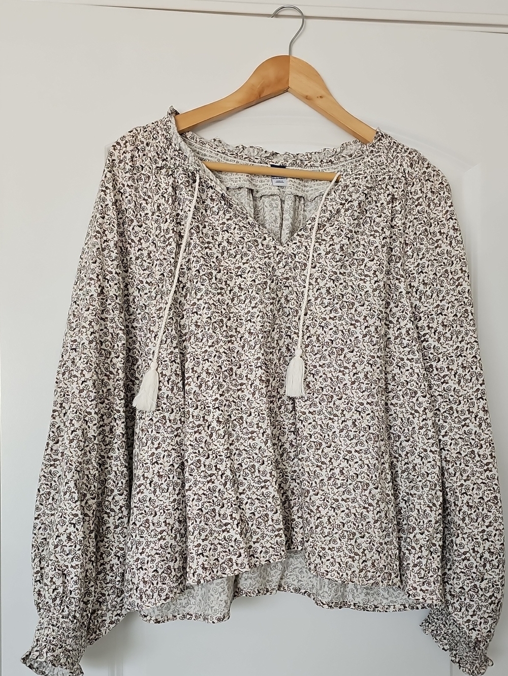 Women's Large Old Navy Floral Blouse Long Sleeve